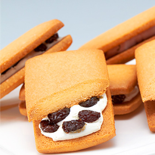 Raisin butter sandwich cookie